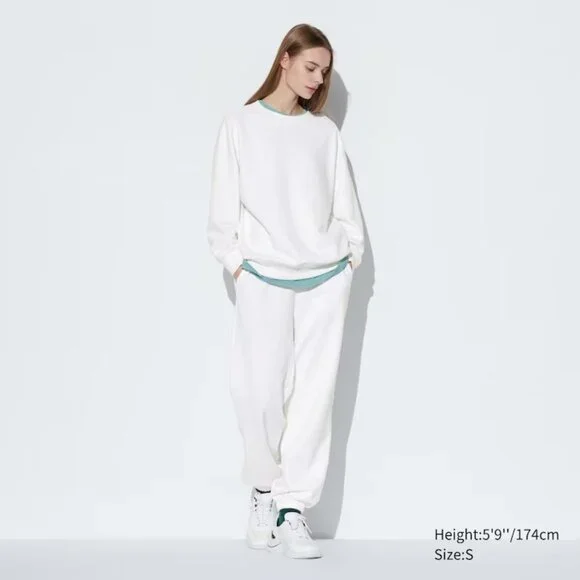 Uniqlo - Picture 2 of 11